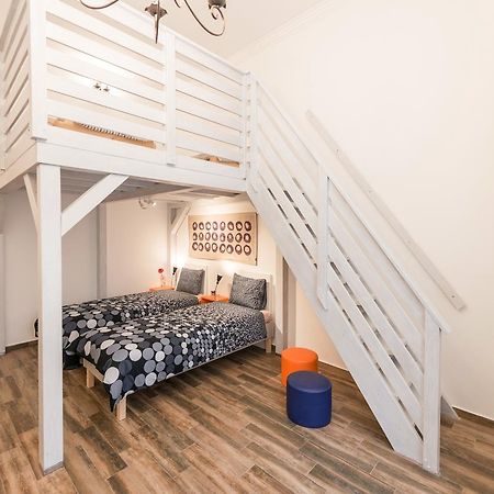 Family And Friends Apartment Budapest Esterno foto